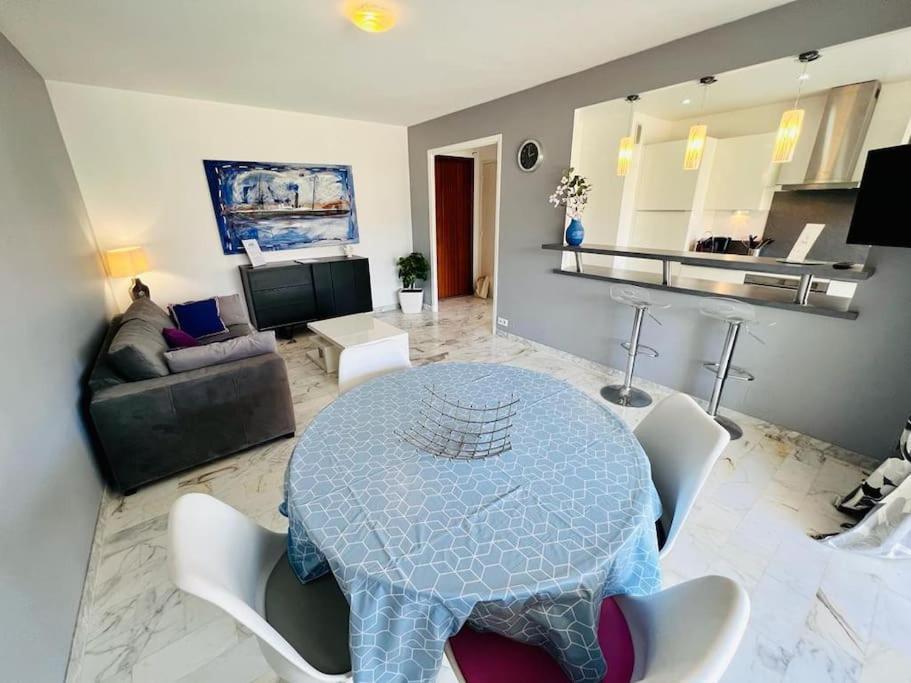 Le Pinede - Apt 4 Prs- Parking - Clim - 500M Plages Antibes Exteriér fotografie