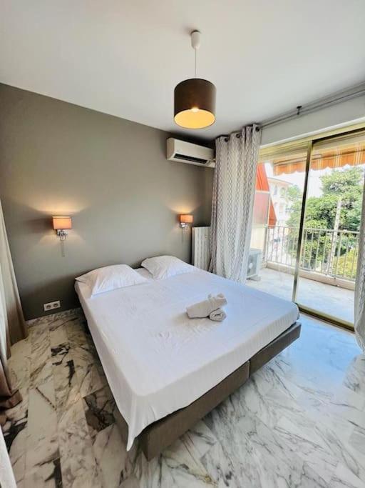 Le Pinede - Apt 4 Prs- Parking - Clim - 500M Plages Antibes Exteriér fotografie
