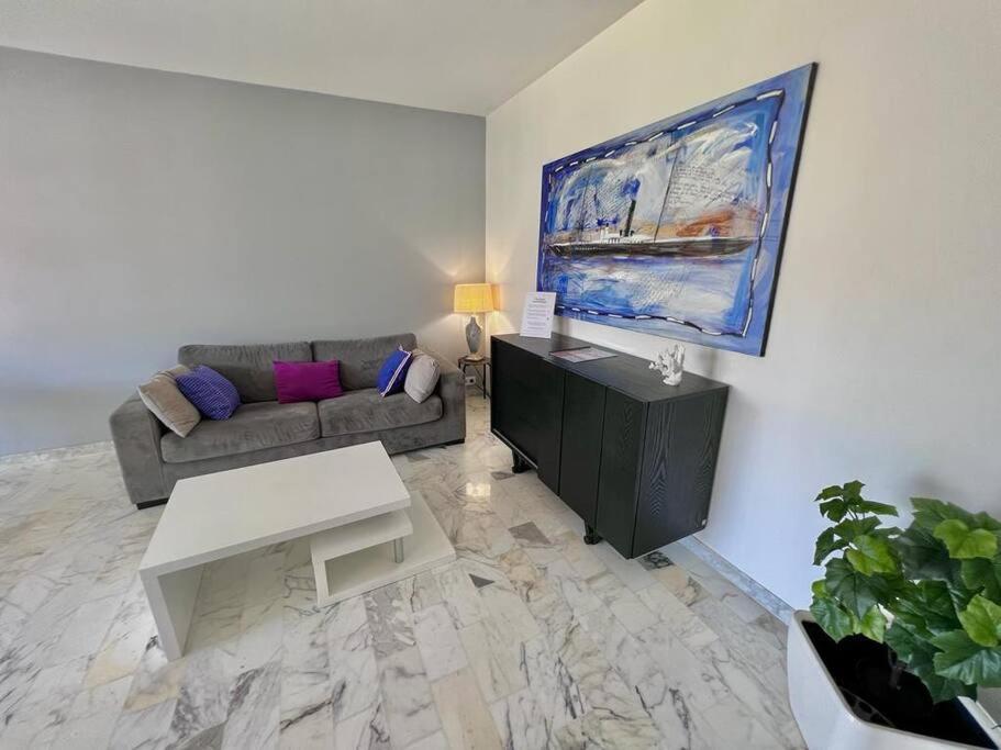 Le Pinede - Apt 4 Prs- Parking - Clim - 500M Plages Antibes Exteriér fotografie